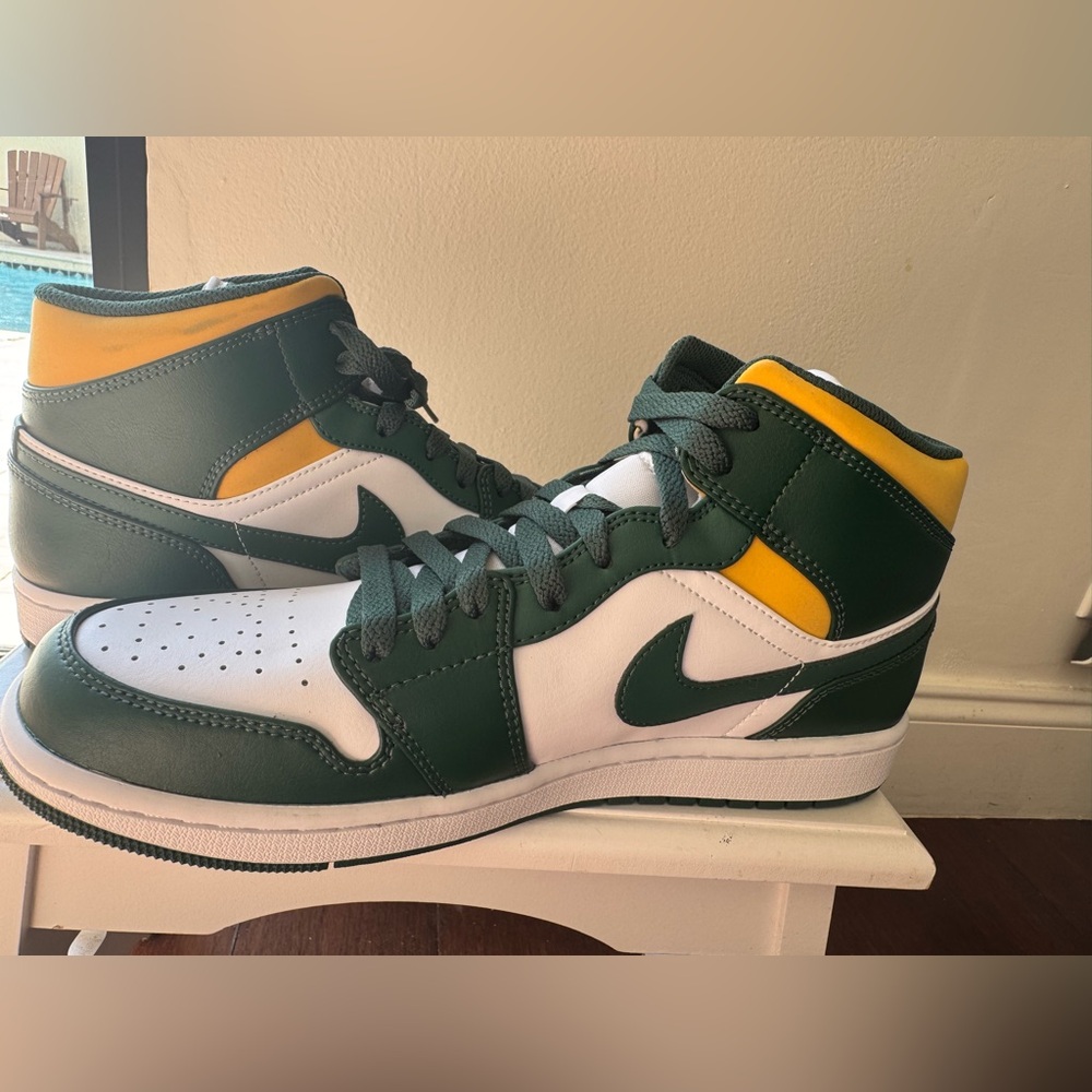 🟨 Jordan 1 - Nike - Picture 7 of 11